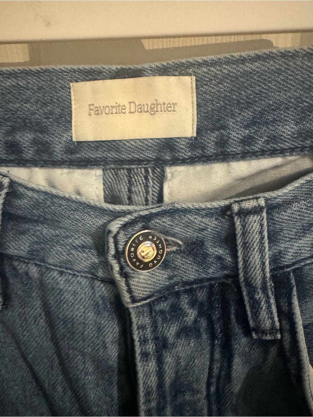 Favorite Daughter The Carly Cargo Jeans in Highway Size 26 - Picture 7 of 16